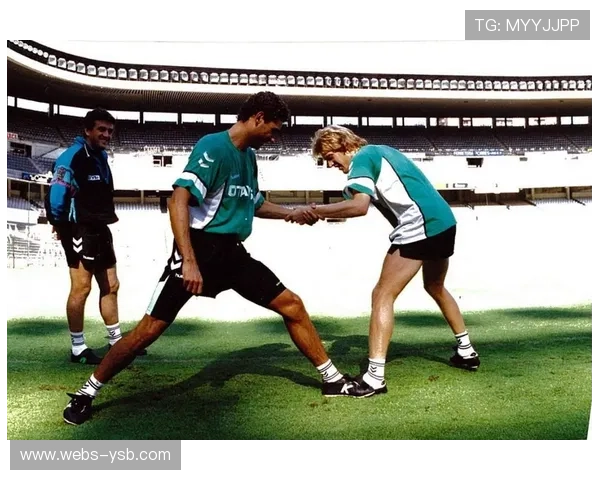 西班牙列车脱轨致39死，皇马巴萨马竞等俱乐部发文哀悼